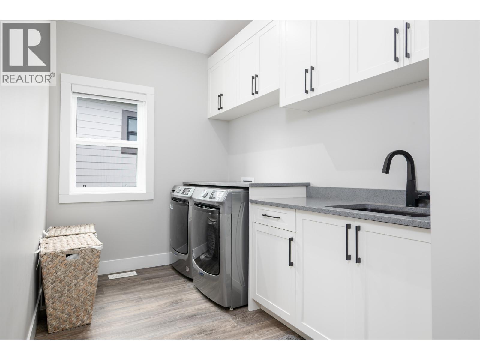 4196 ZANETTE PLACE - 23