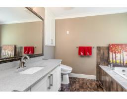 14712 34a Avenue, Surrey, BC V4P0B3 Photo 25