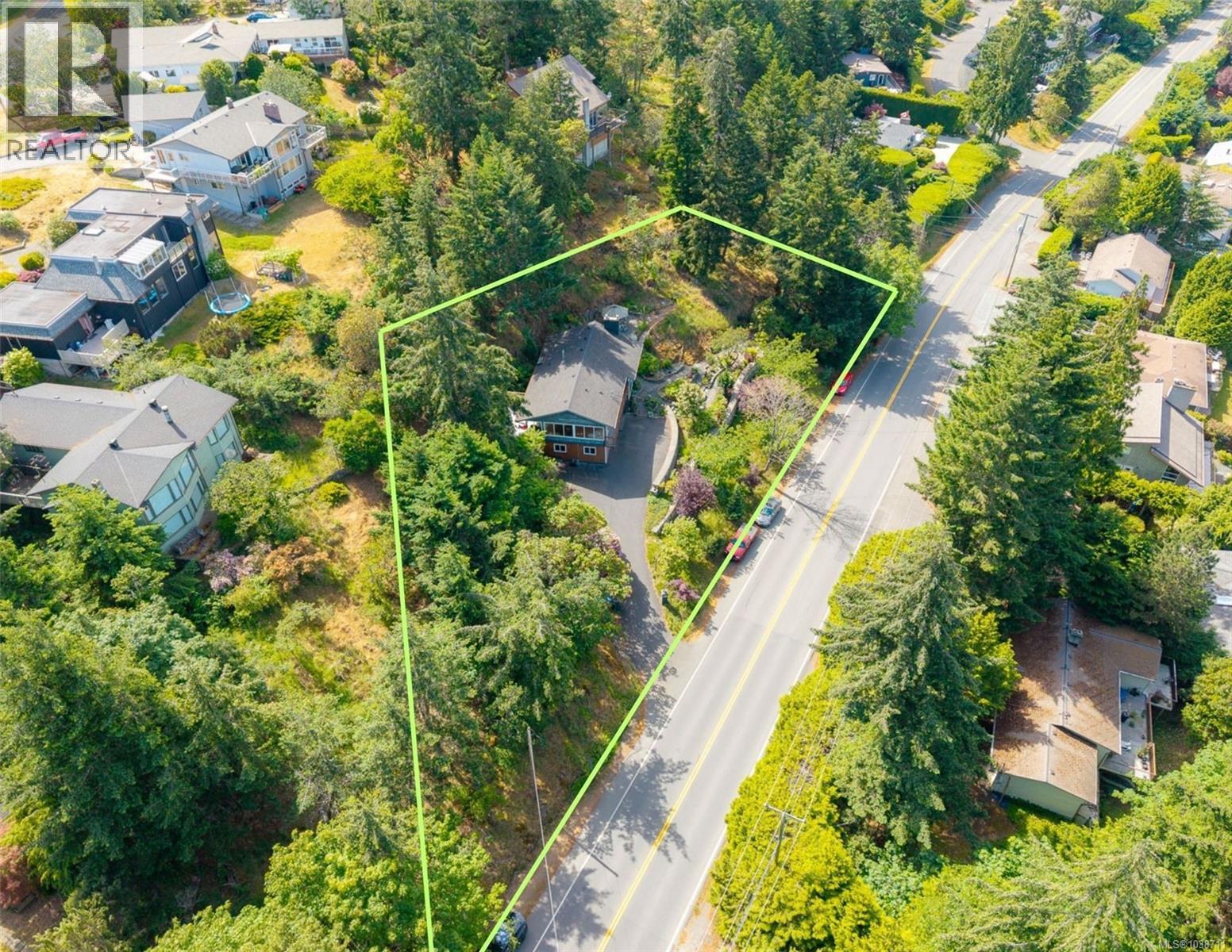 3583 Hammond Bay Rd - 55