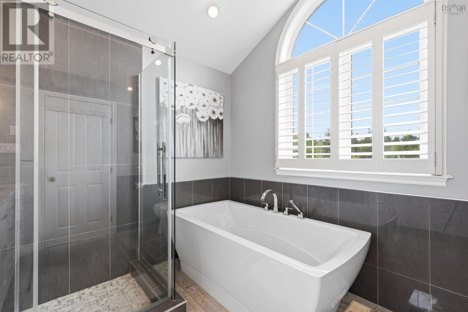 Property 29 of 49 of 273 Kingswood Drive