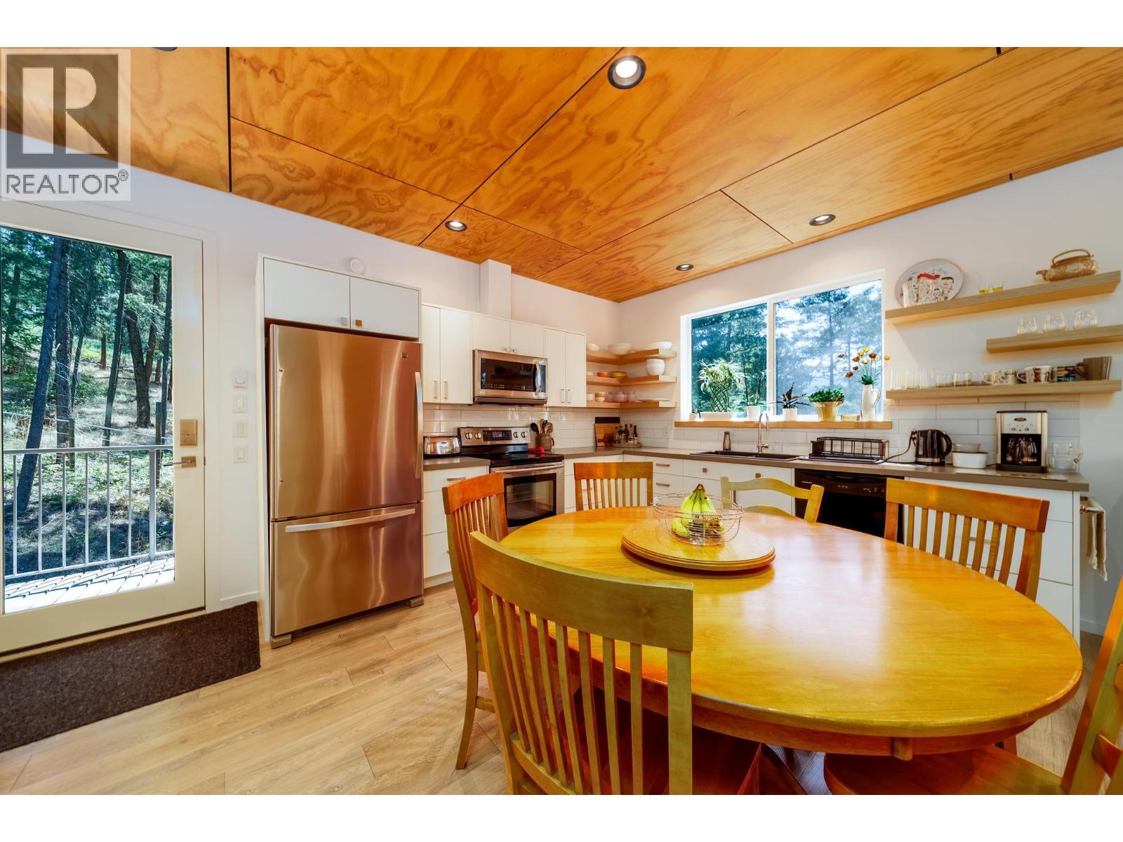  16355 Barkley Road, Lake Country