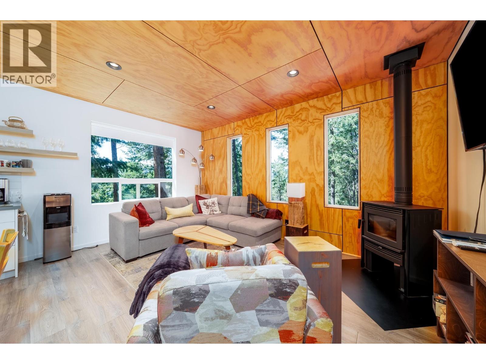  16355 Barkley Road, Lake Country