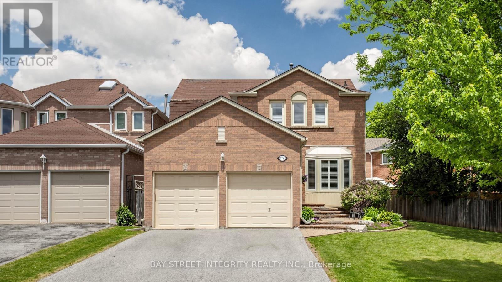 Listing photo of 178 ROSEBOROUGH CRESCENT