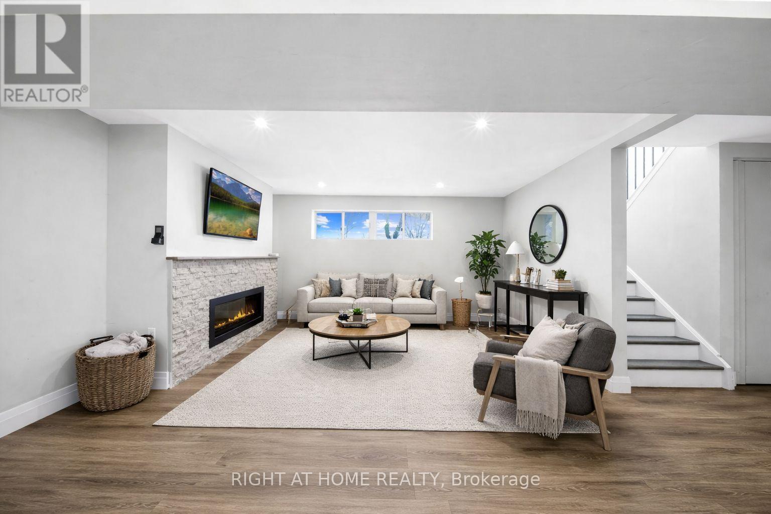 60 HEATHER STREET - 20