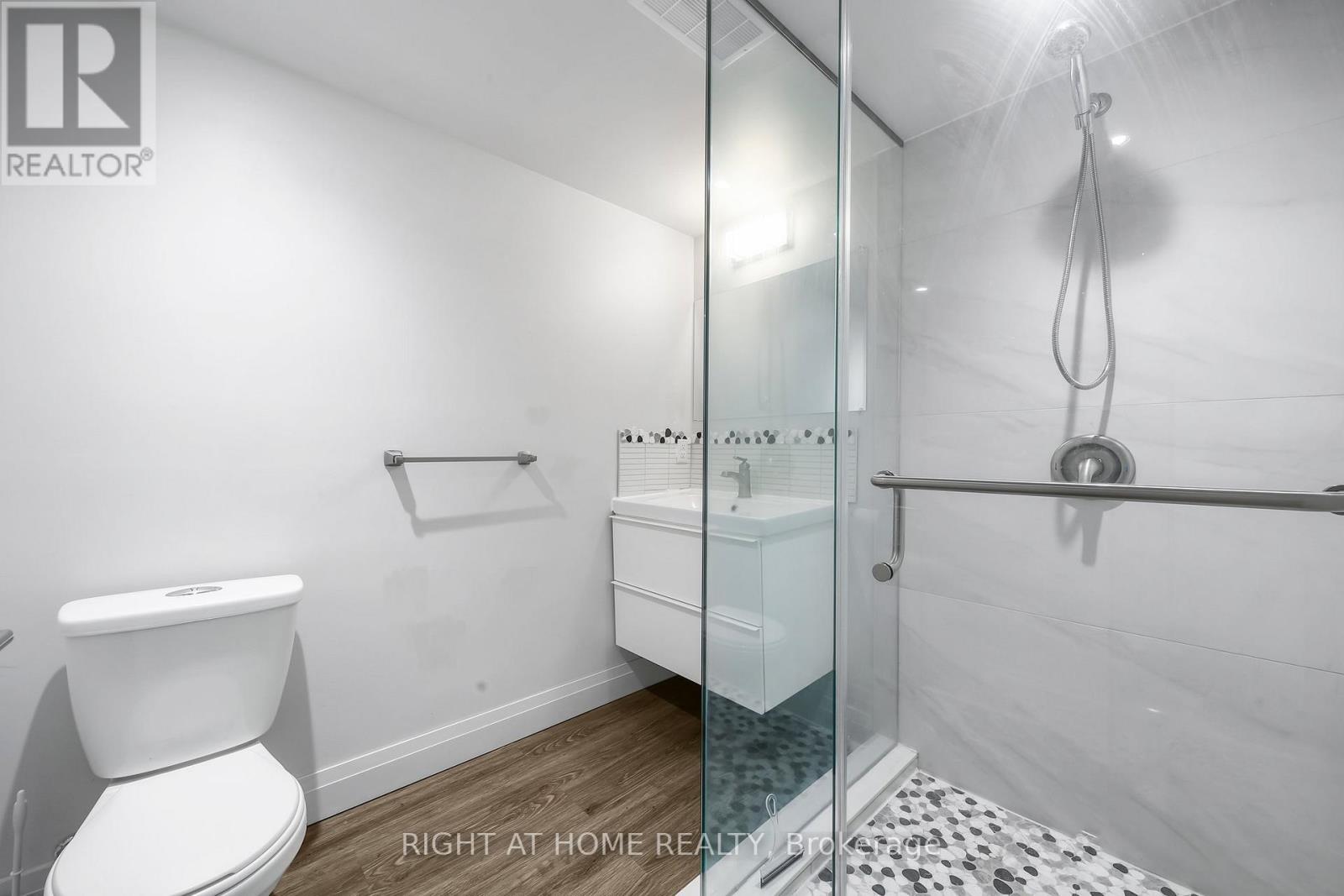 60 HEATHER STREET - 23