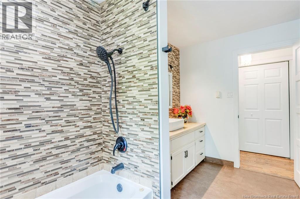 10 Eydie Drive - Image 16