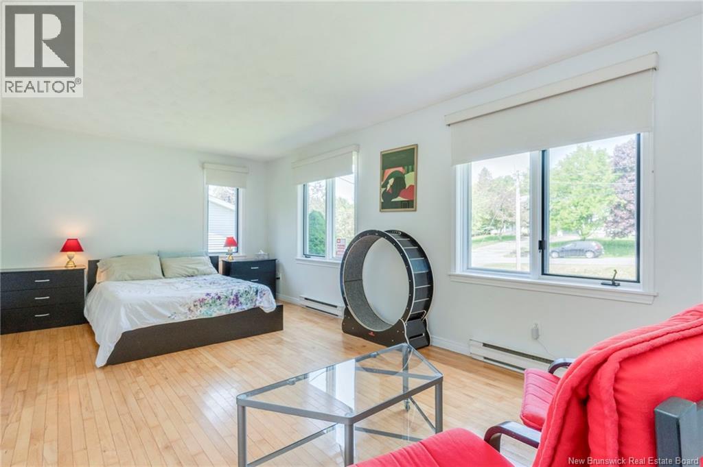 10 Eydie Drive - Image 17