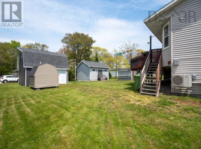 Property 32 of 51 of 124 Herbert Street