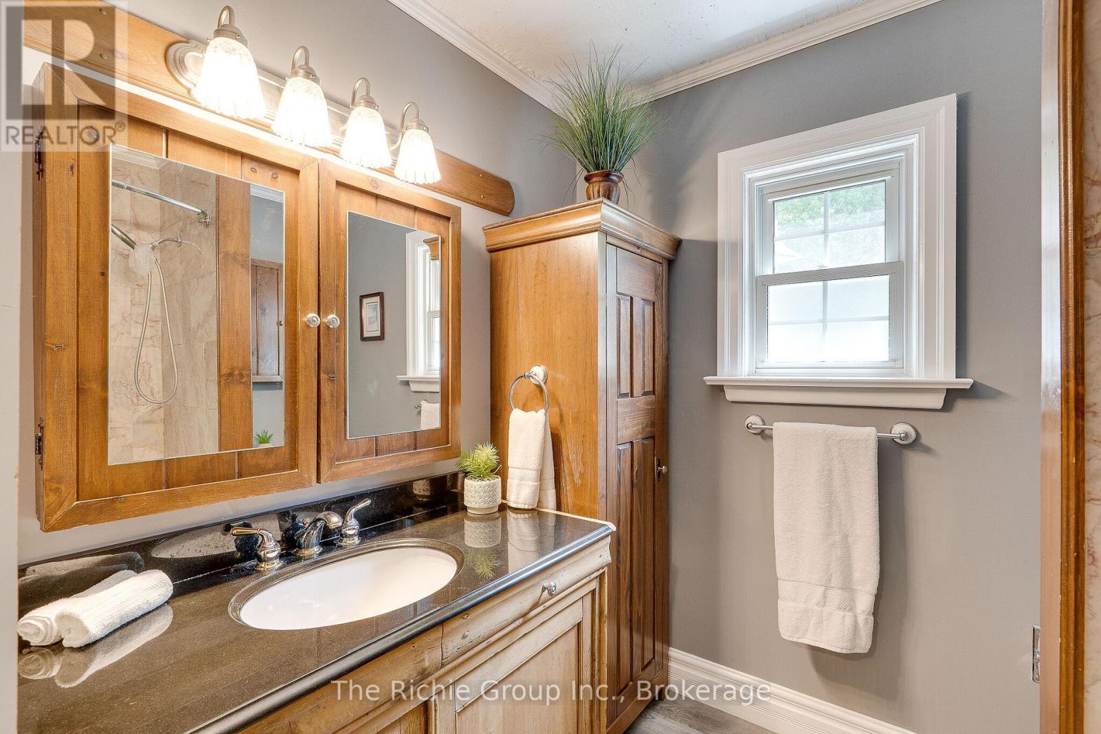 108 HEMLOCK STREET - 13