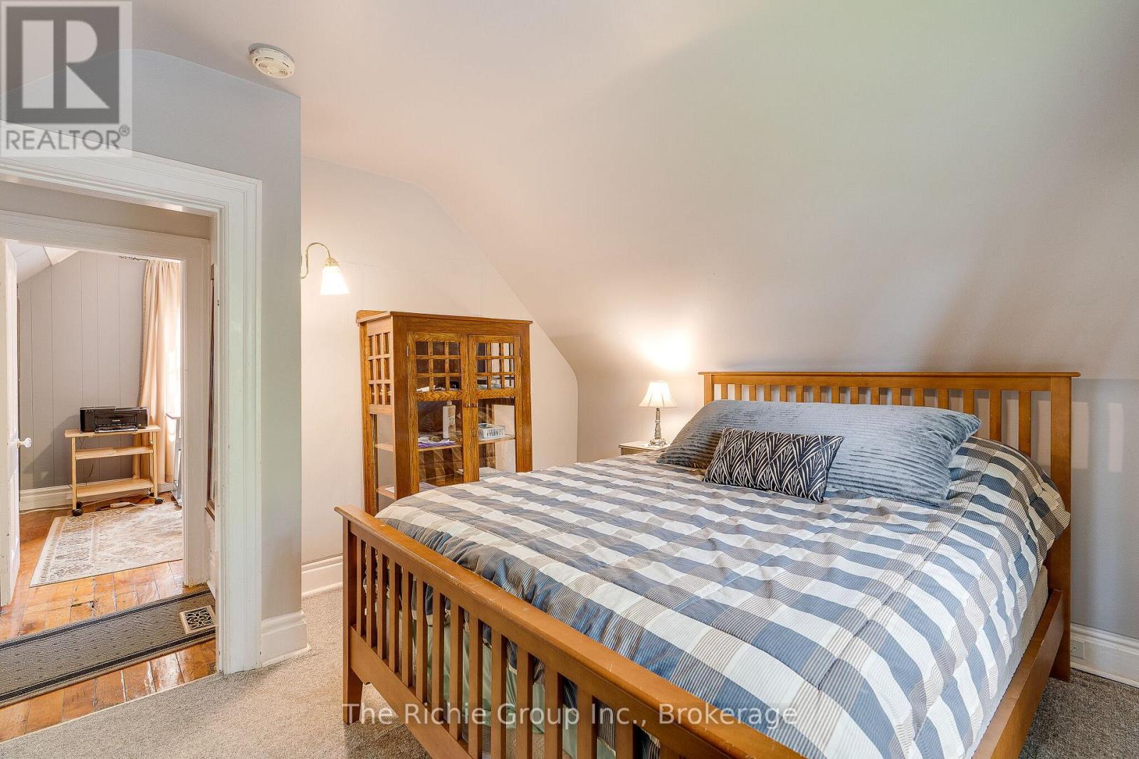 108 HEMLOCK STREET - 19