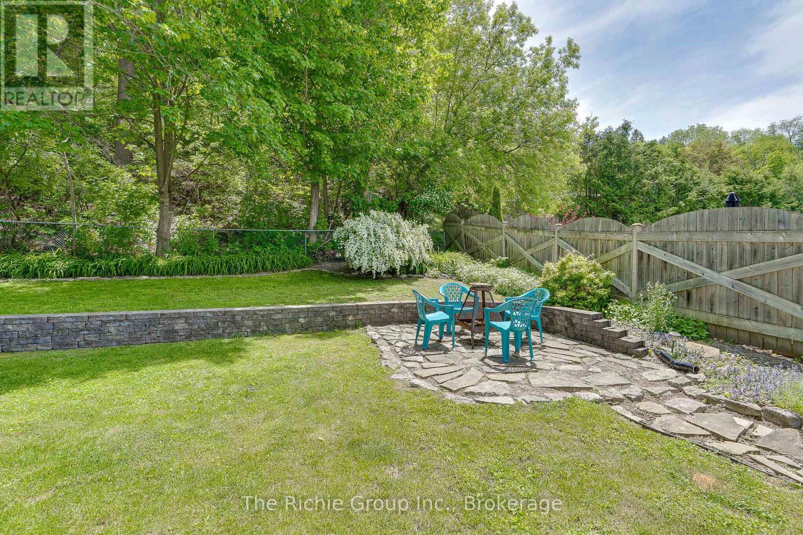 108 HEMLOCK STREET - 30