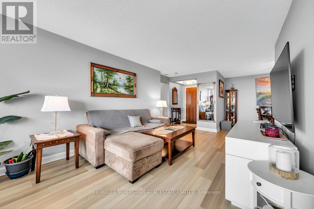 #907 24 HANOVER ROAD - 3