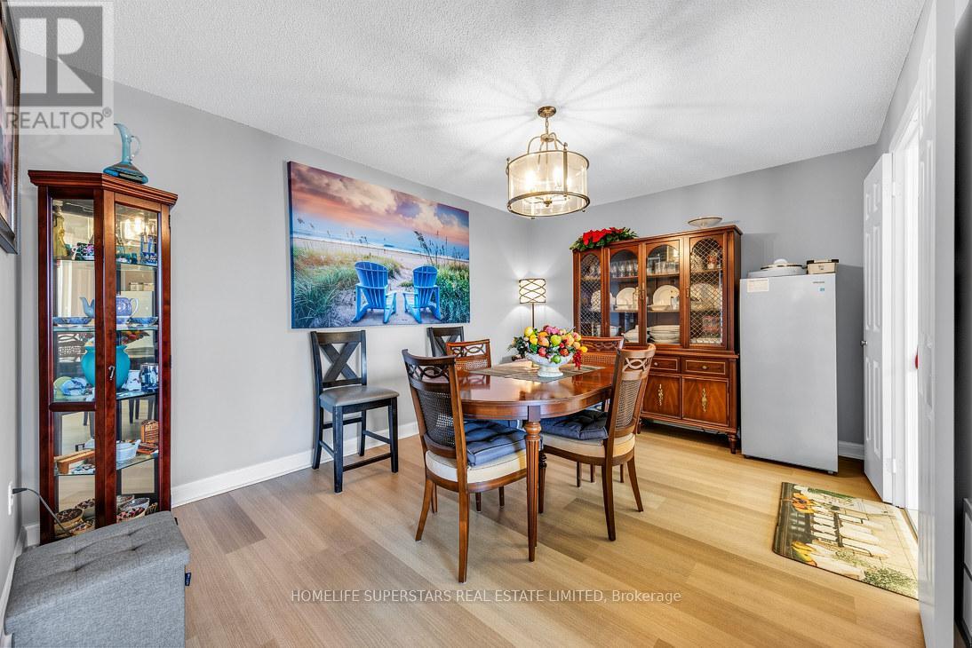 #907 24 HANOVER ROAD - 5