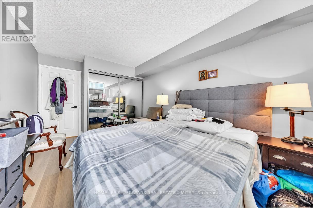 #907 24 HANOVER ROAD - 8