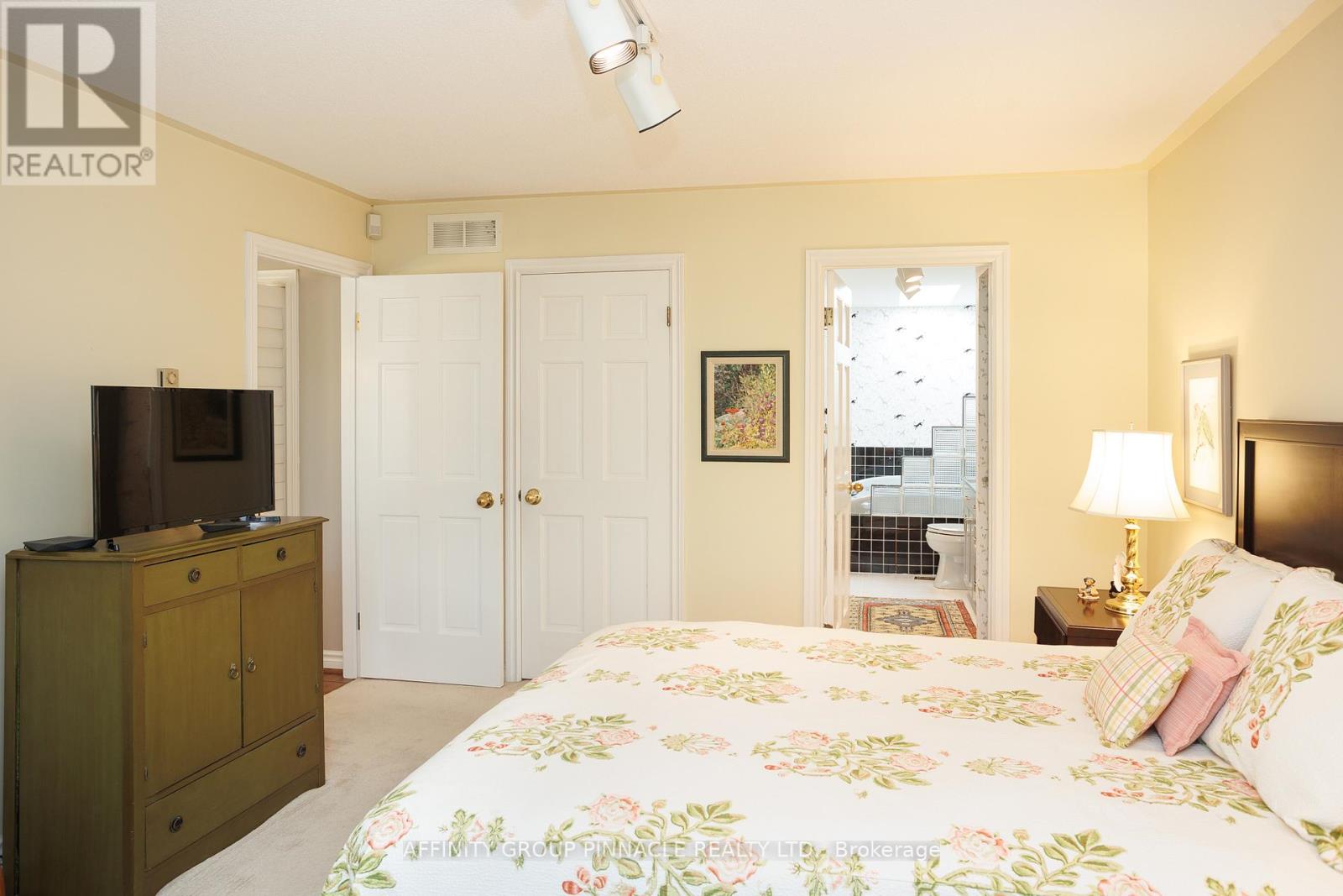 #1 90 PARKLAWN BOULEVARD - 19