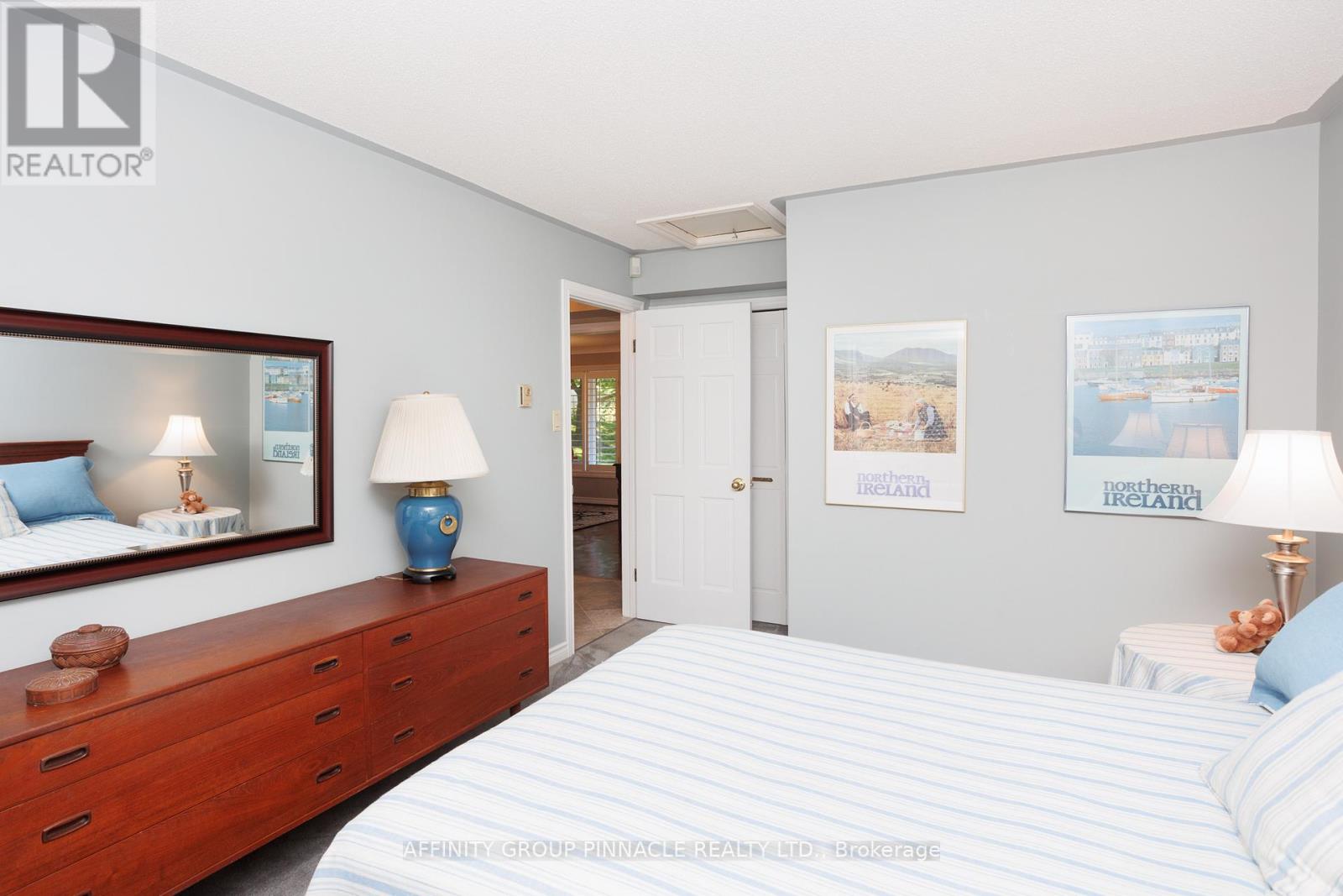 #1 90 PARKLAWN BOULEVARD - 25