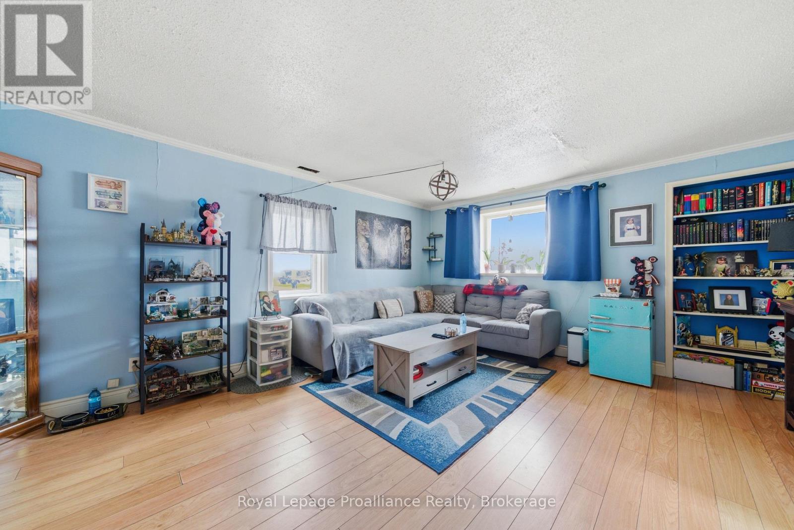199 DUNDAS STREET E - 23