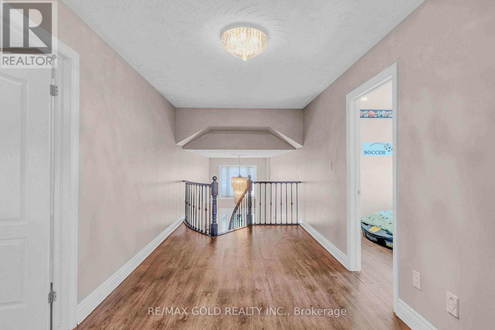 3 HASKINS COURT - 23