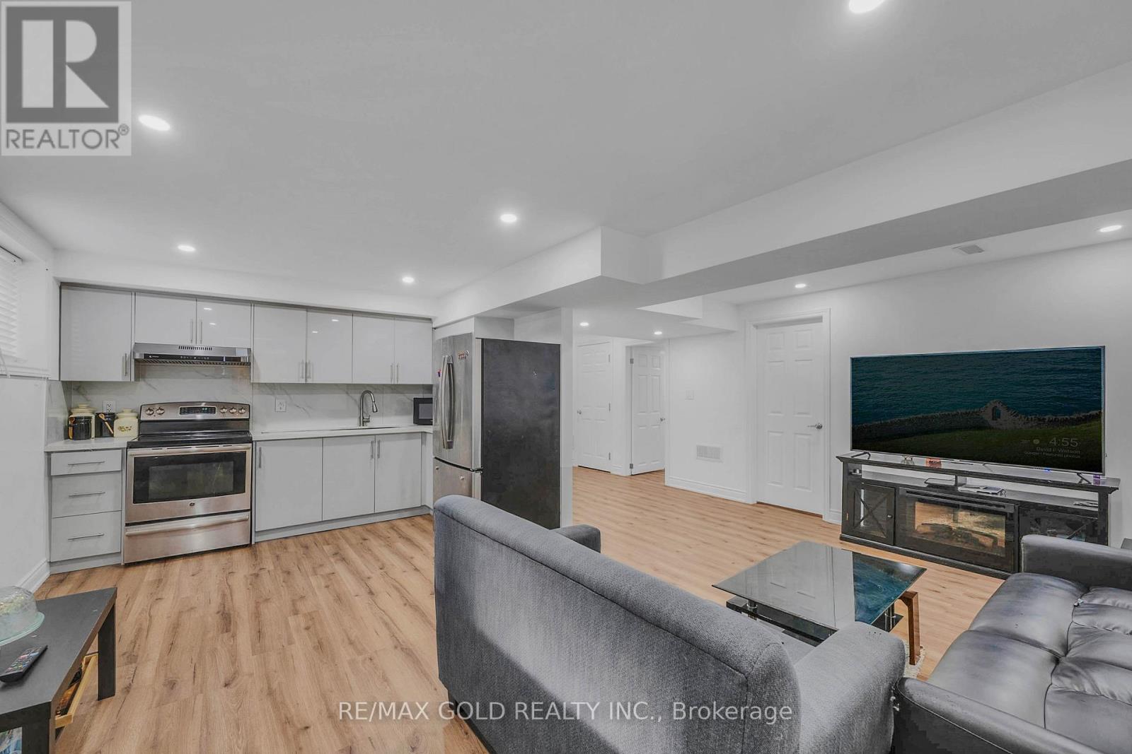 3 HASKINS COURT - 35