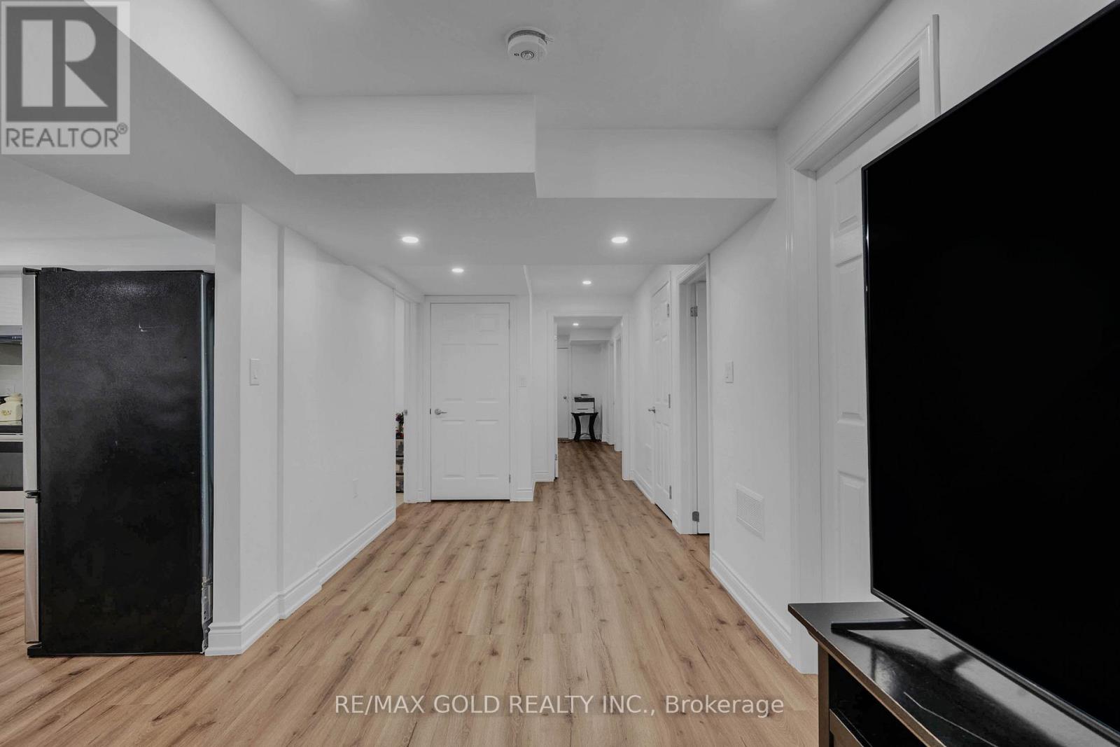 3 HASKINS COURT - 38