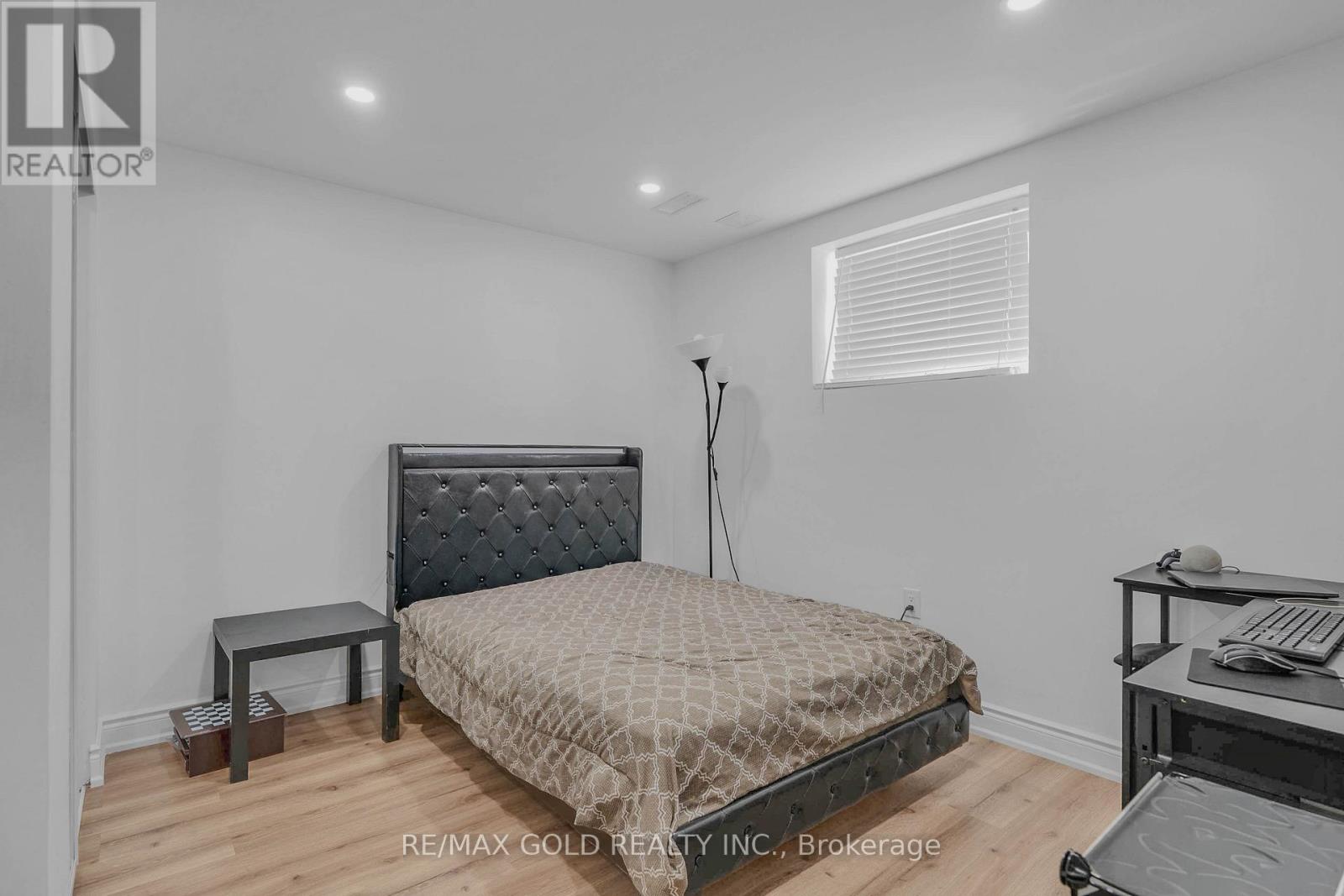 3 HASKINS COURT - 39