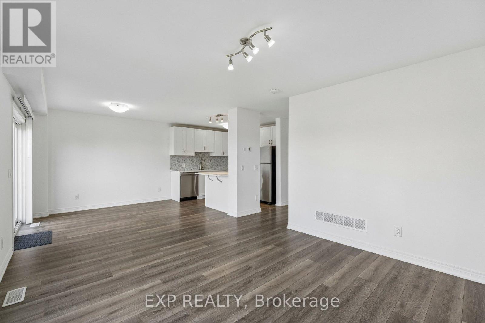 4 VIGER DRIVE - 20