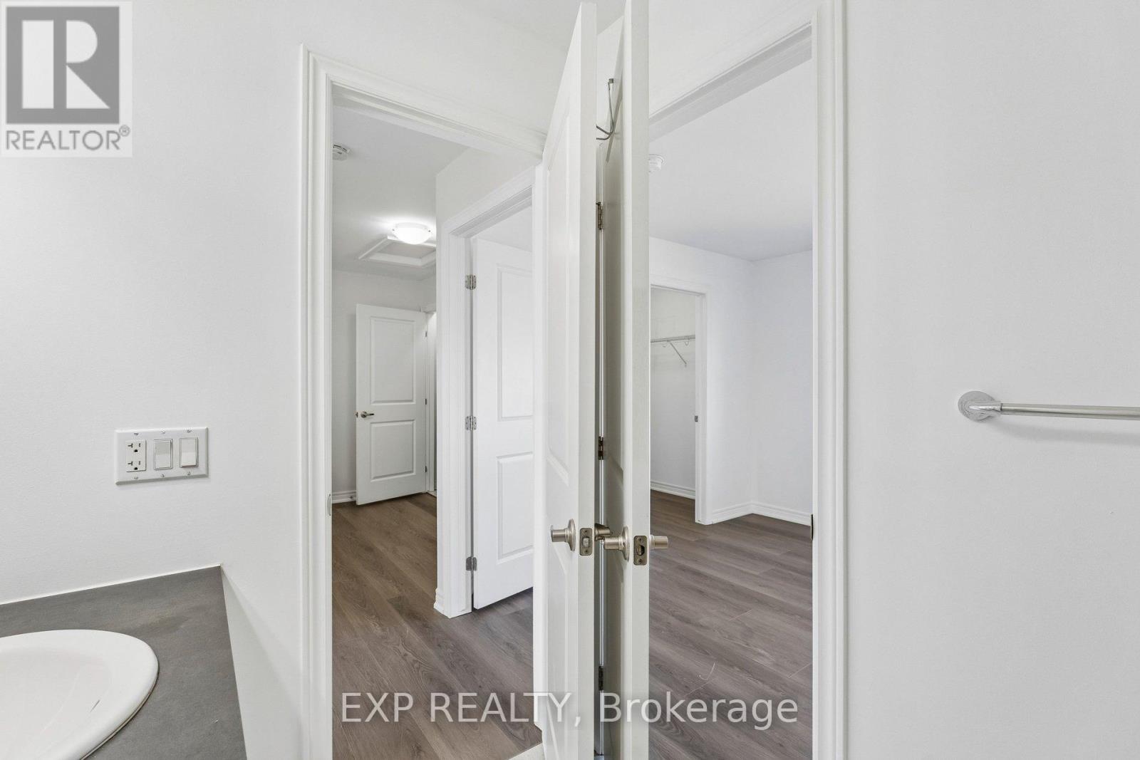 4 VIGER DRIVE - 32