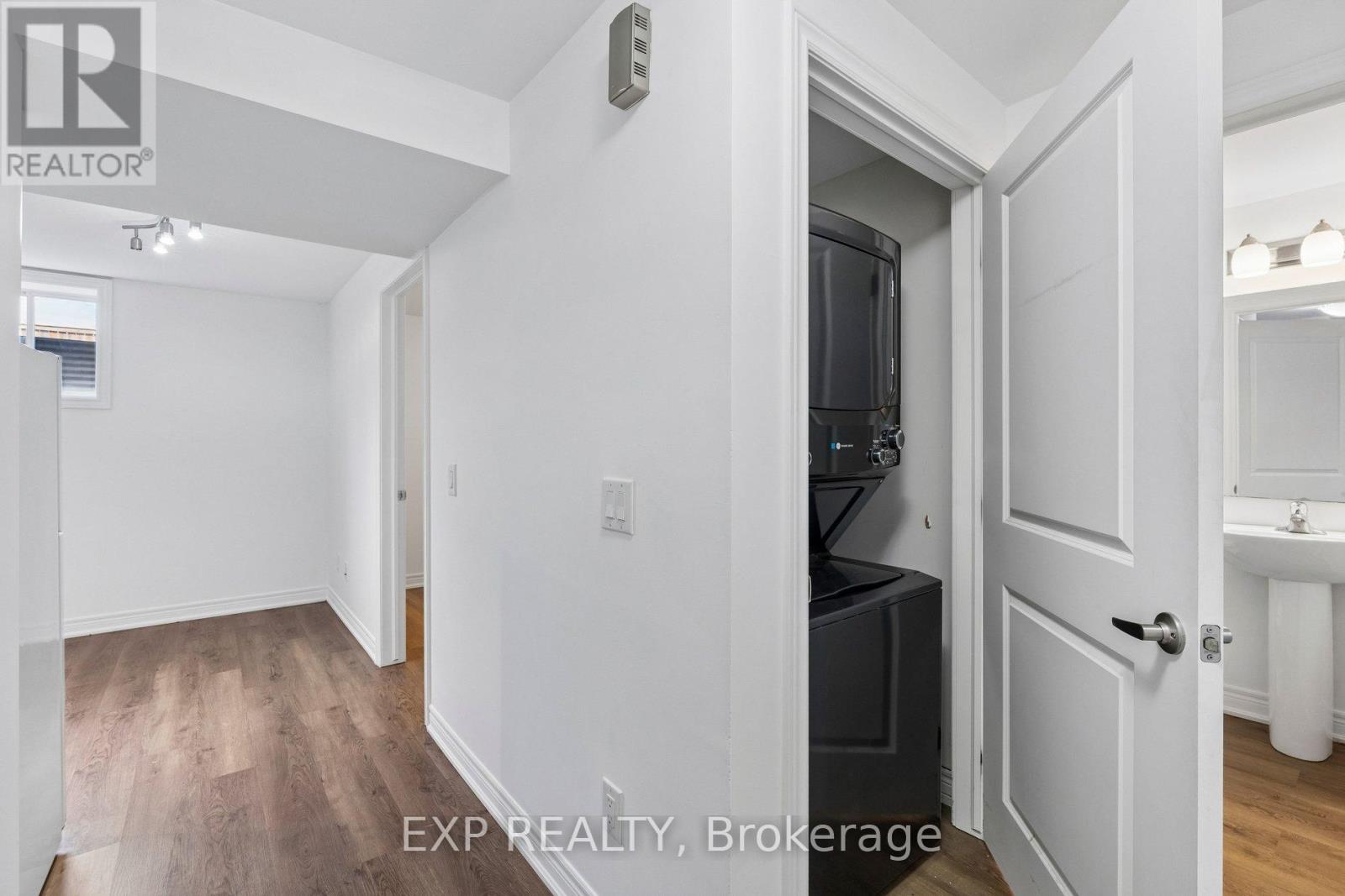 4 VIGER DRIVE - 33
