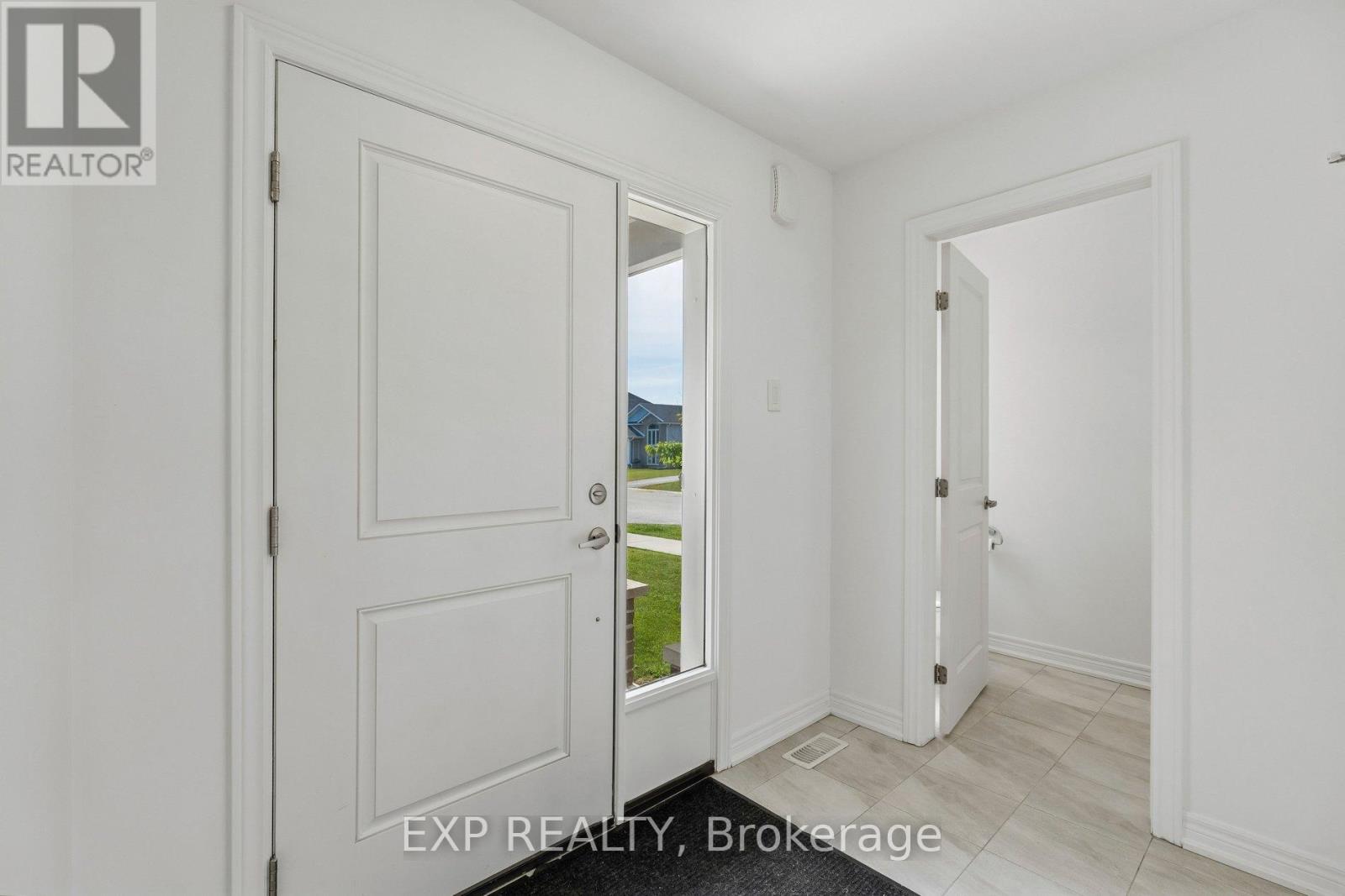 4 VIGER DRIVE - 8