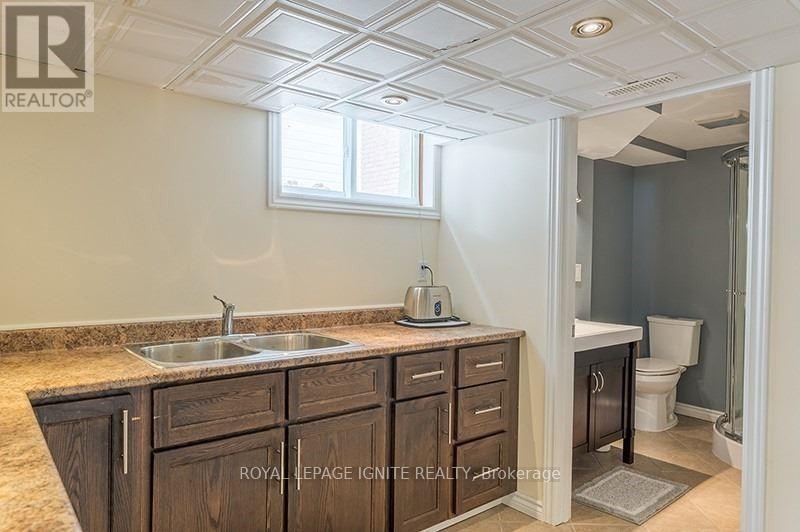 947 SOUTHLAWN DRIVE - 20