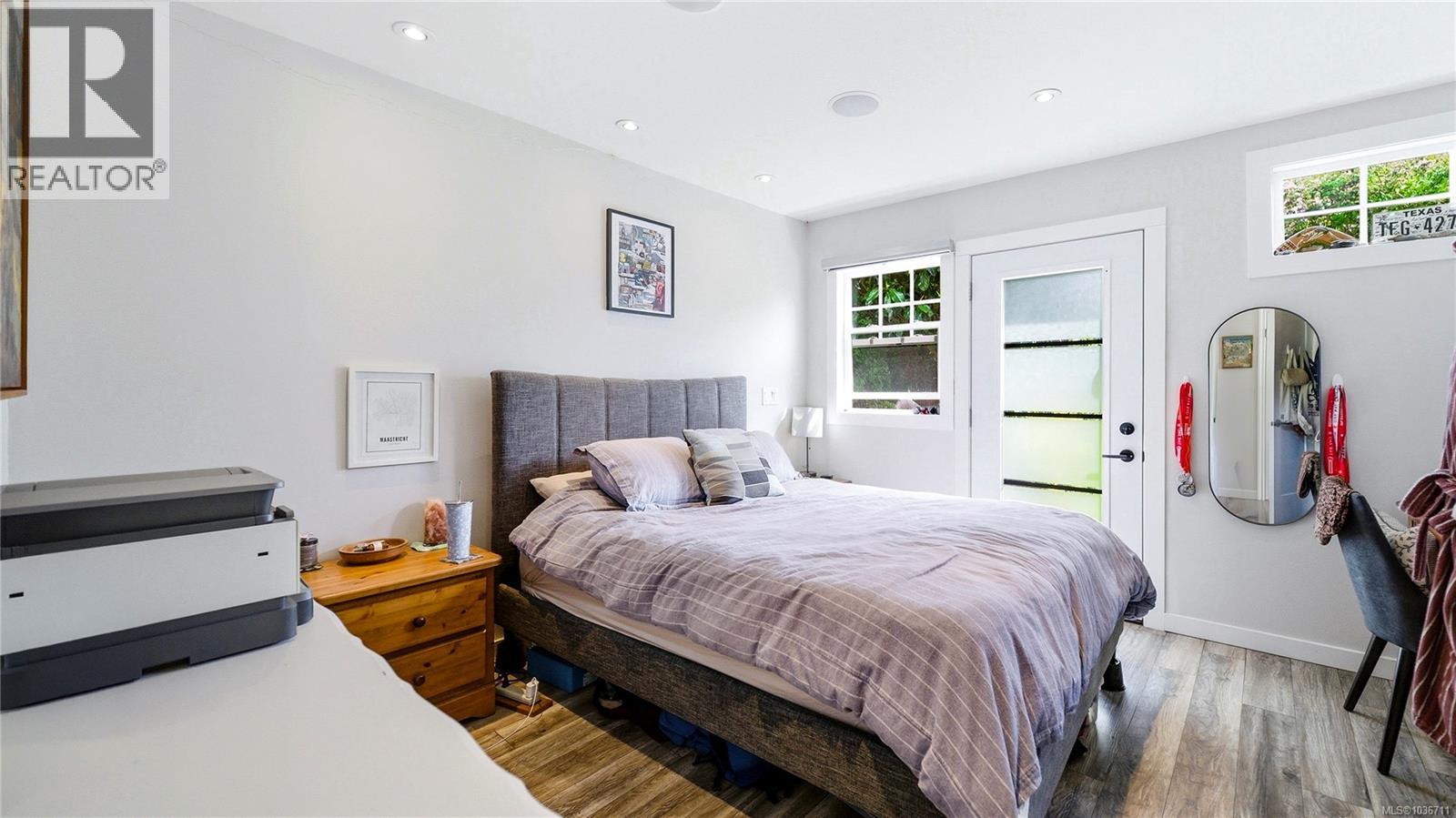 1721 Amphion St - 44