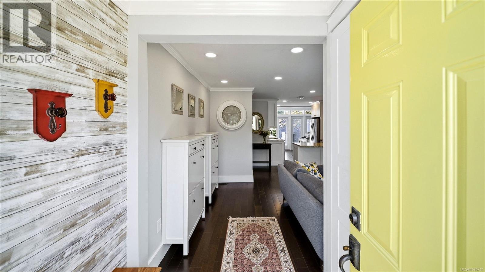 1721 Amphion St - 6