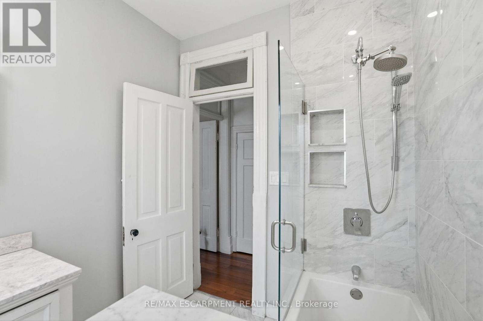 101 VICTORIA AVENUE S - 30