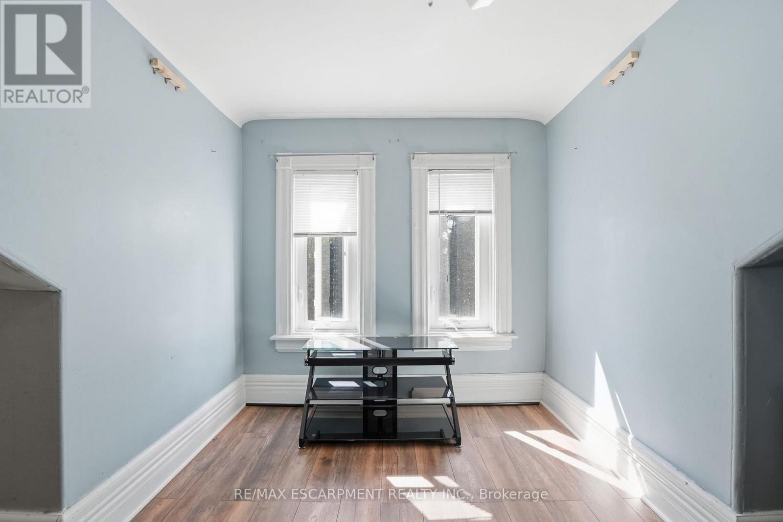 101 VICTORIA AVENUE S - 38