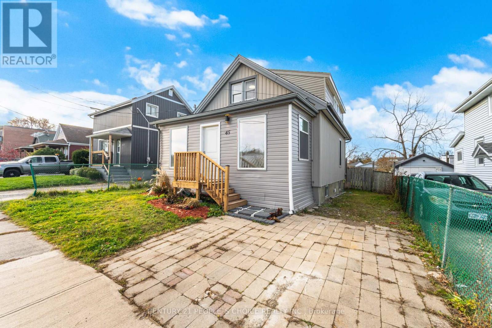 45 WELLINGTON STREET N - 5