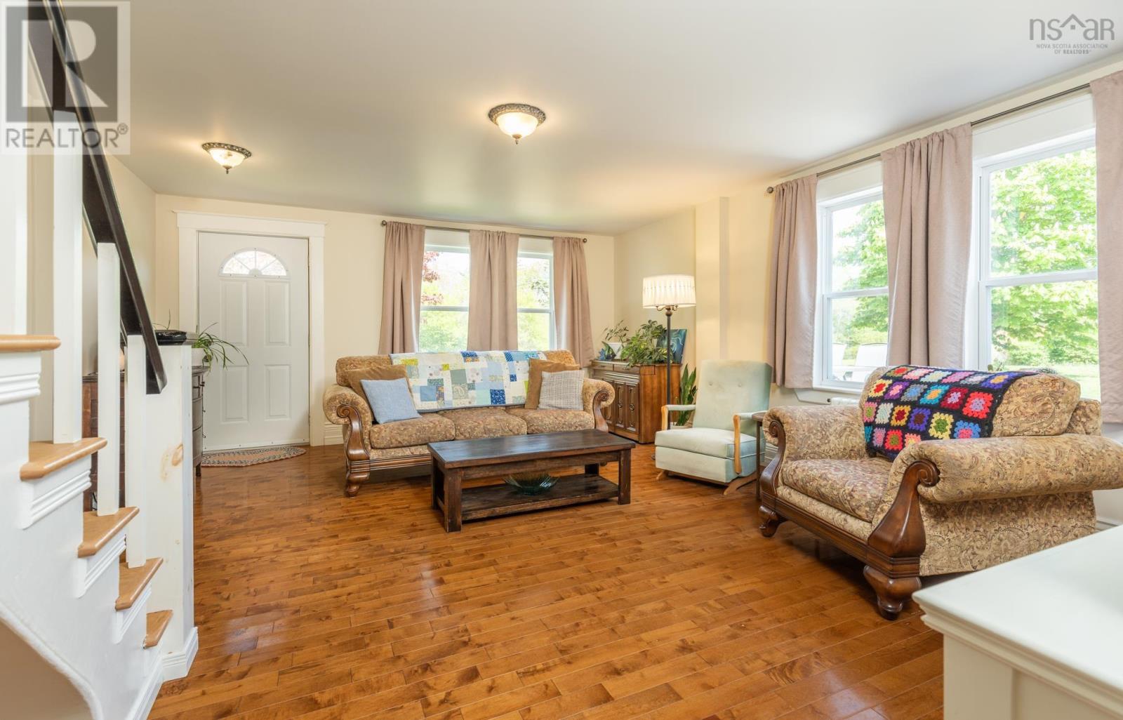 Property 30 of 41 of 41 De La Tete De La Pre