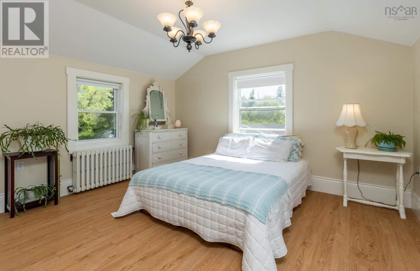 Property 23 of 41 of 41 De La Tete De La Pre