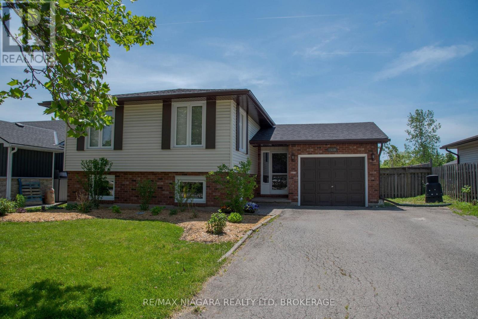 2439 CORAL AVENUE - 4