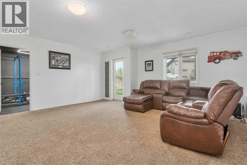 5908 67 Avenue — photo 25