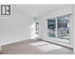 205 6707 Nelson Avenue, West Vancouver, BC V7W0A4 Photo 6
