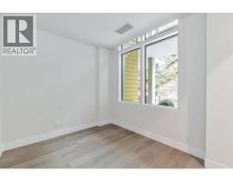 205 6707 Nelson Avenue, West Vancouver, BC V7W0A4 Photo 8