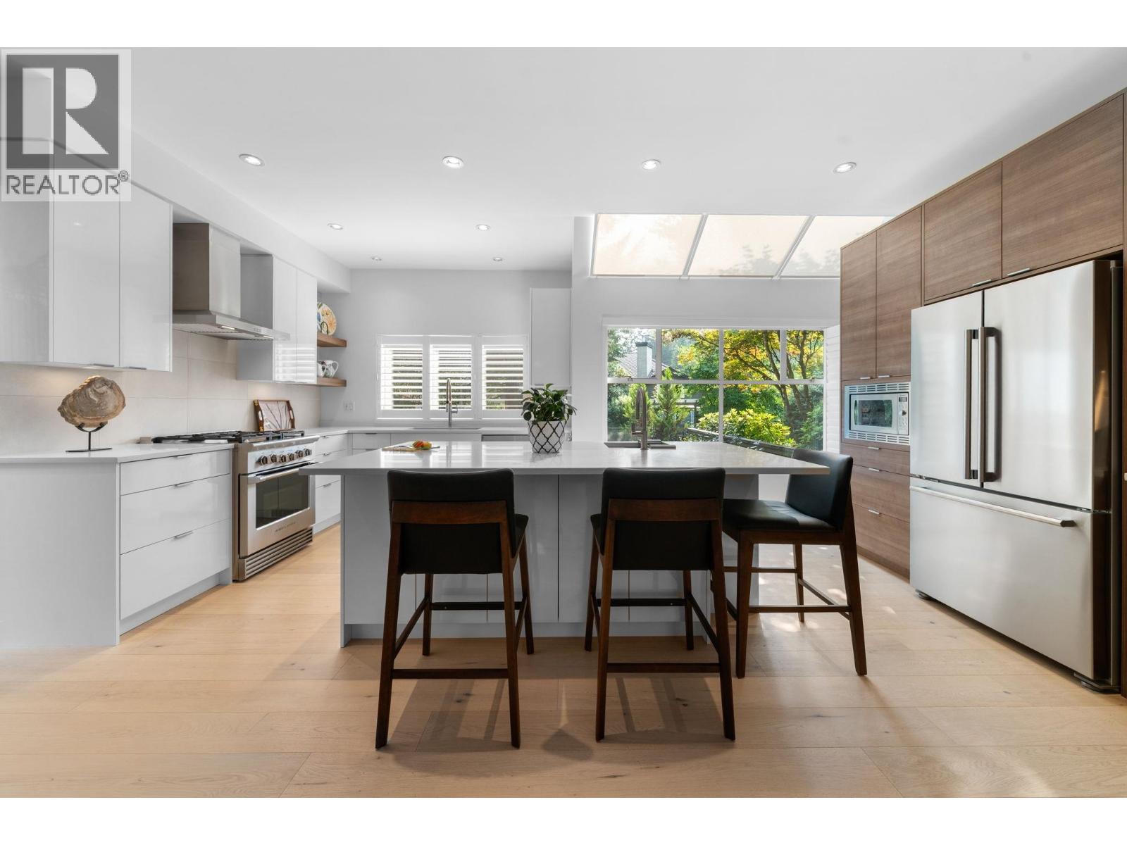 13 1900 INDIAN RIVER CRESCENT, North Vancouver