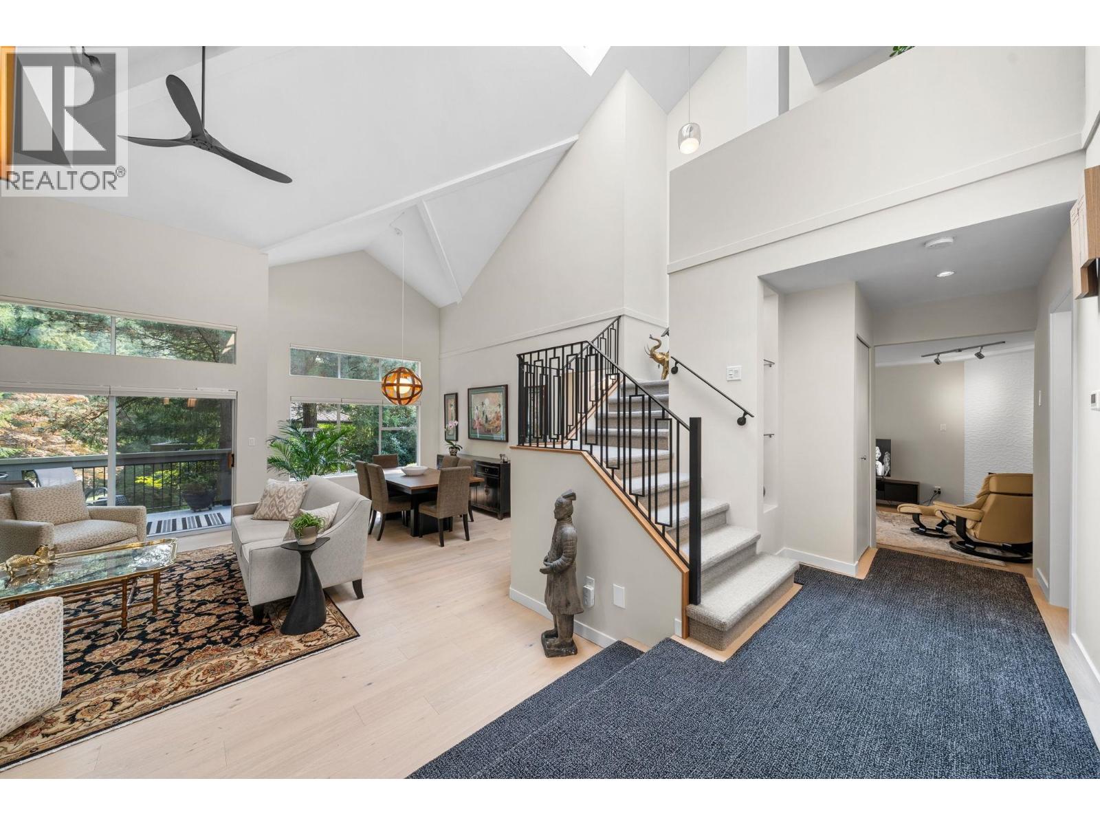 13 1900 INDIAN RIVER CRESCENT, North Vancouver