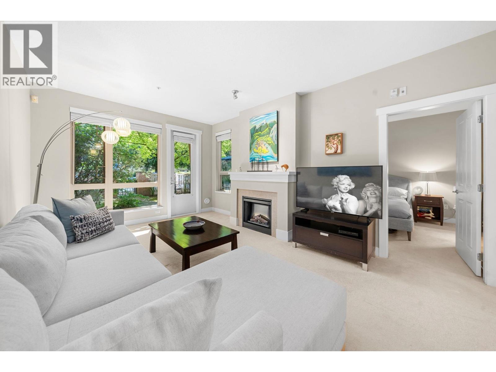 101 2601 WHITELEY COURT, North Vancouver
