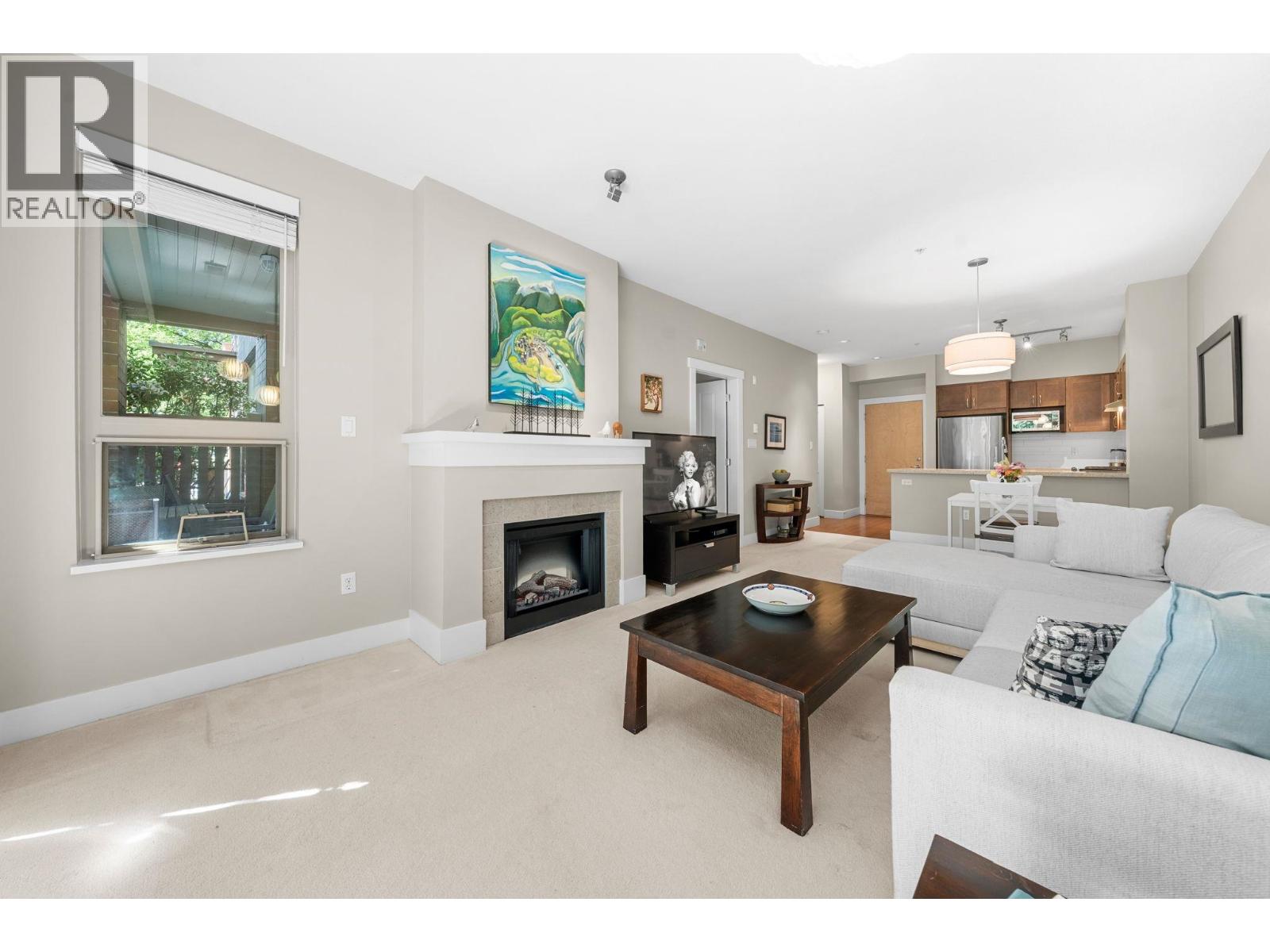 101 2601 WHITELEY COURT, North Vancouver