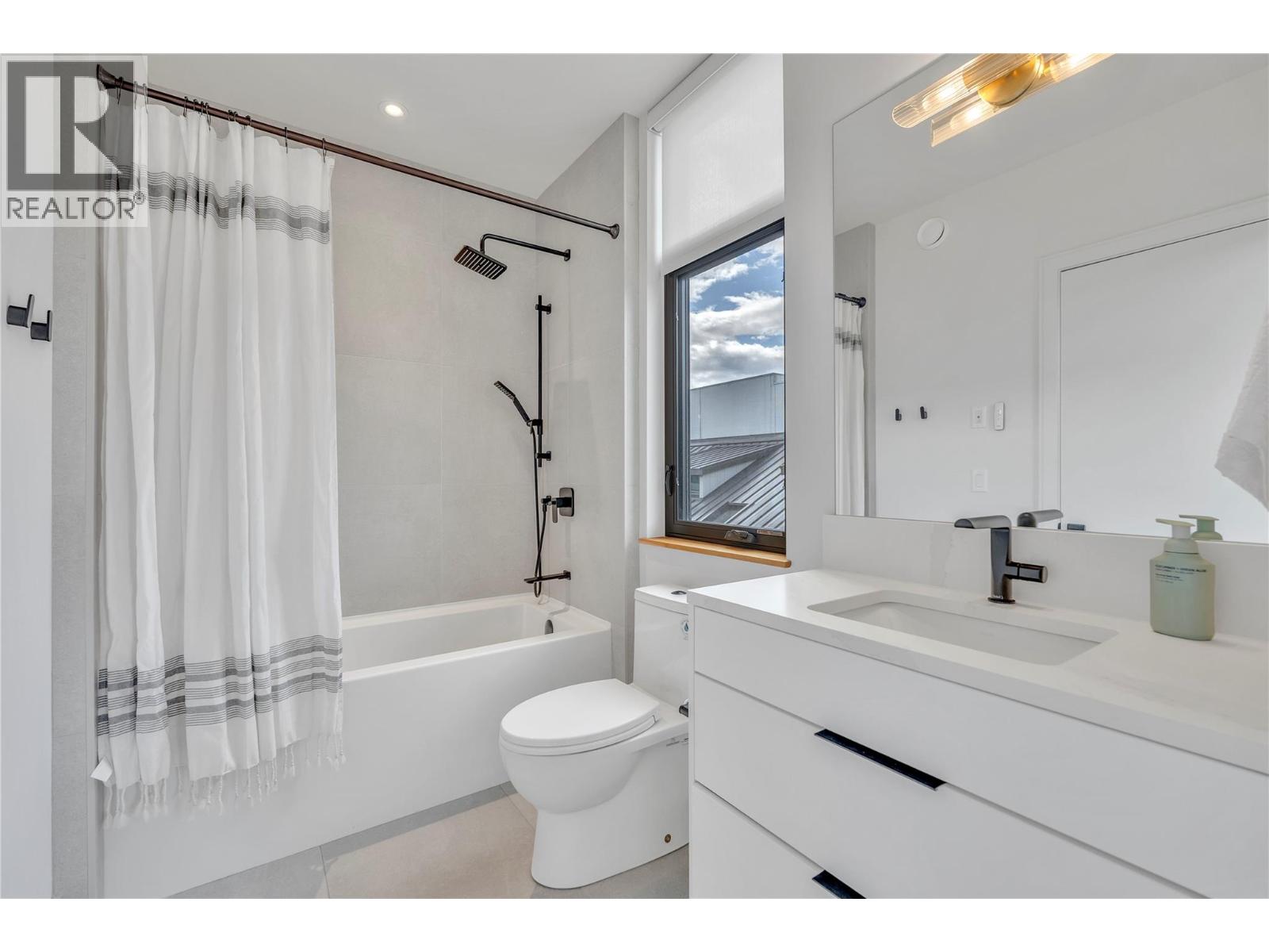 210 Anna Avenue - 26