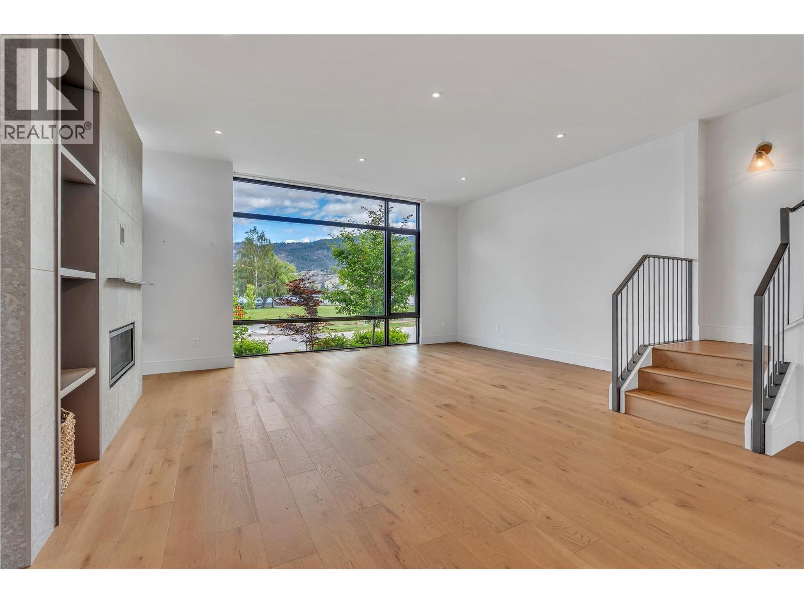 210 Anna Avenue, Naramata