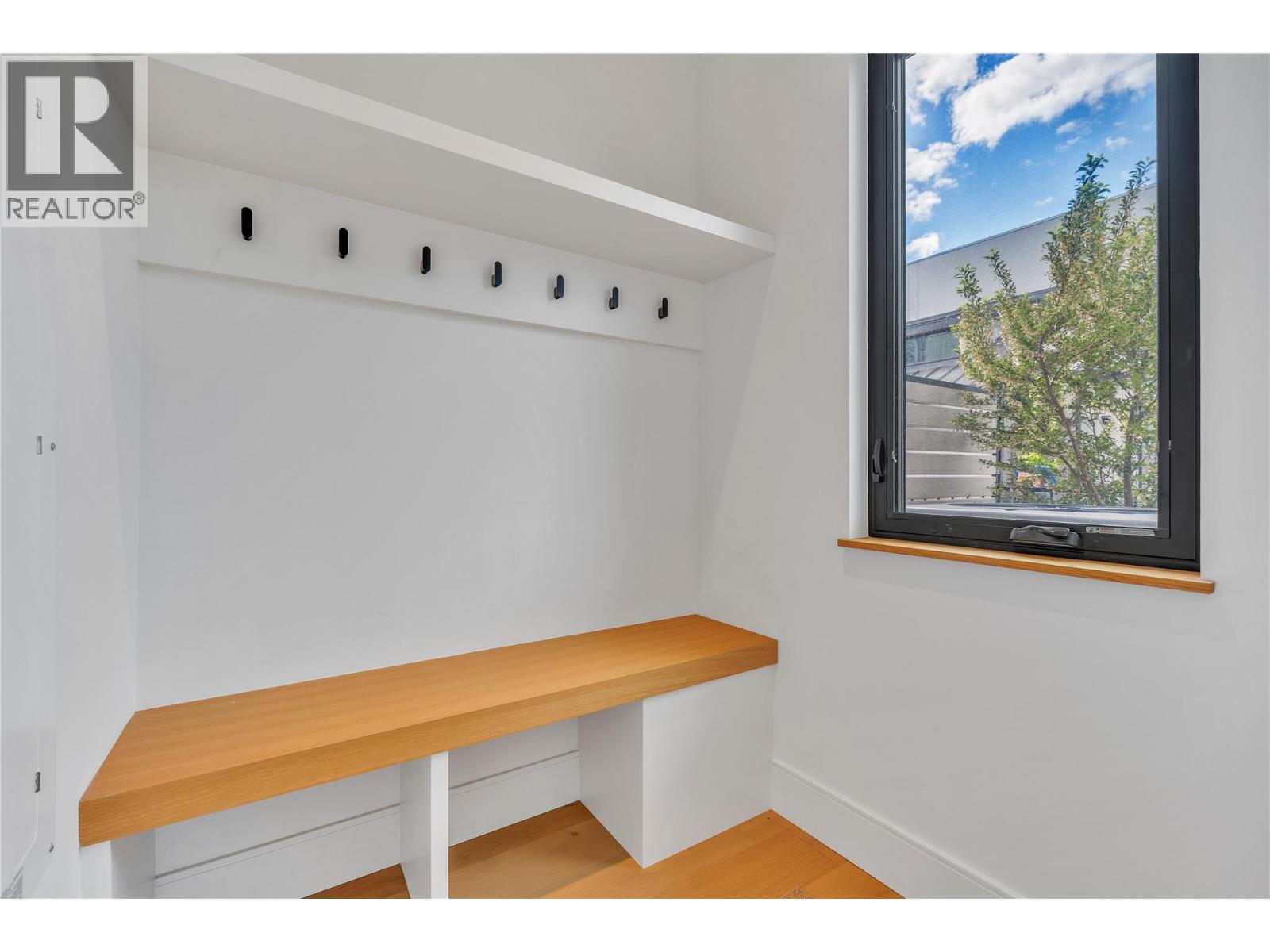 210 Anna Avenue - 20