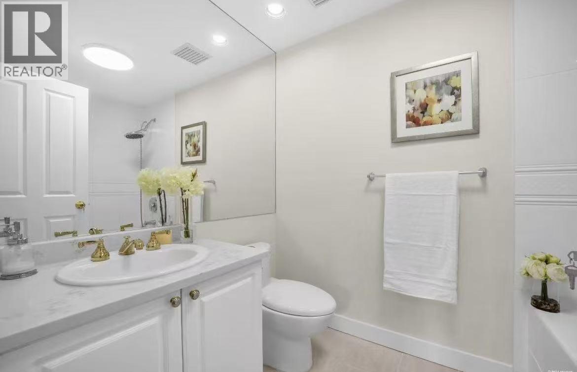 407 6837 STATION HILL DRIVE, Burnaby