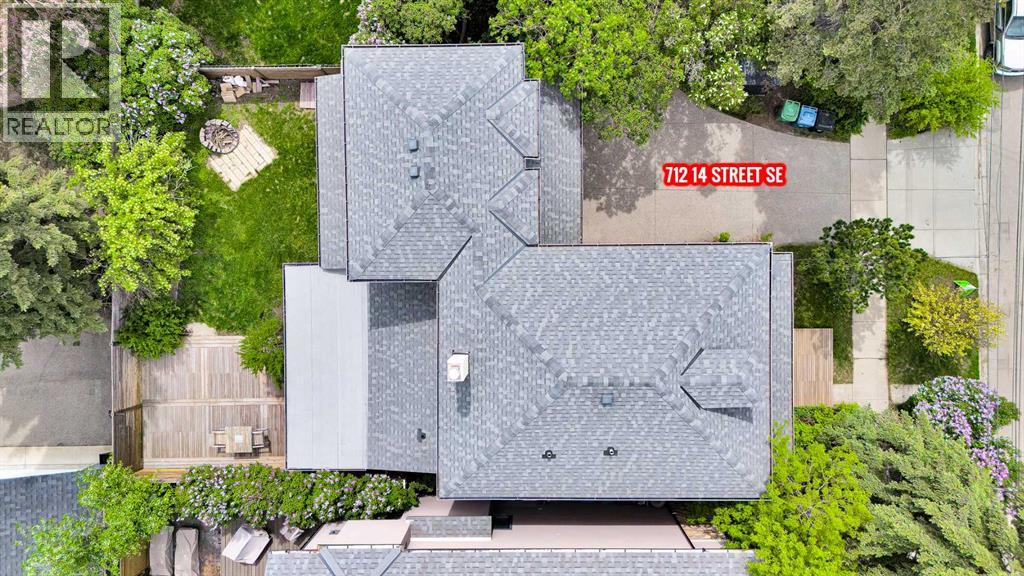 712 14 Street SE - photo 2